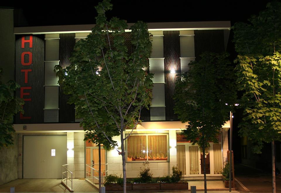 Albergo Munsci' Rovello Porro ภายนอก รูปภาพ